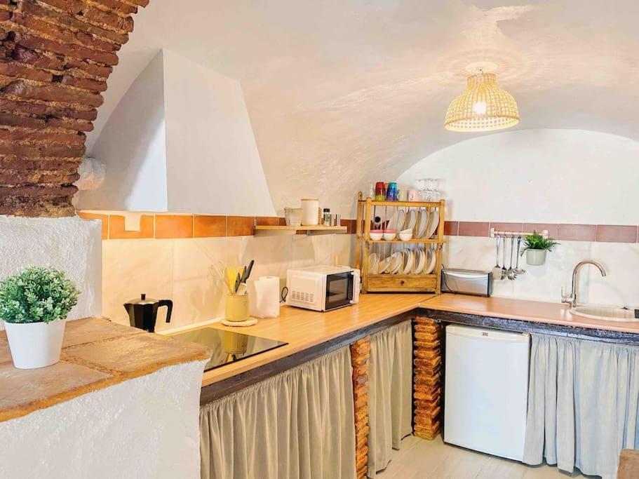 La Palmera. Casa Rural Con Piscina Privada. Benadalid Екстер'єр фото